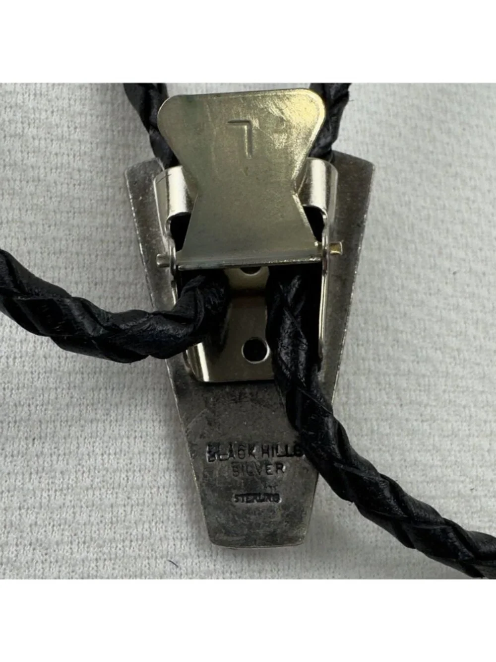Vtg Black Hills Sterling Silver Bolo Tie Floral Silver Tips Braided Leather USA